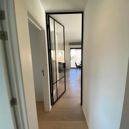 - Lovely 3 Bedrooms In The Center Διαμέρισμα *
